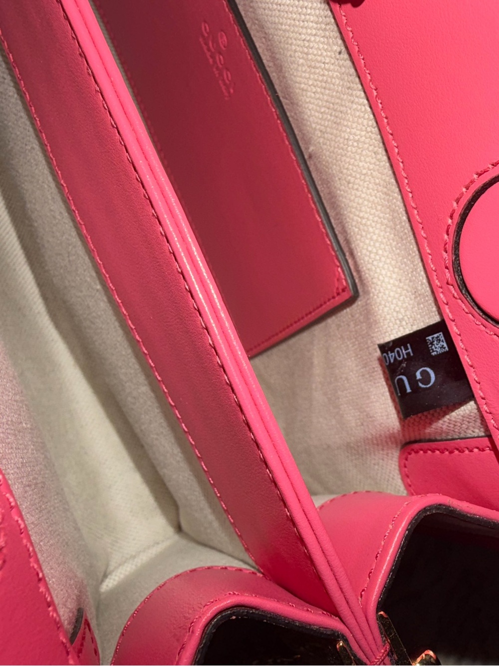 Gucci GG Matelassé Shoulder/Crossbody Bag - Picture 5 of 14